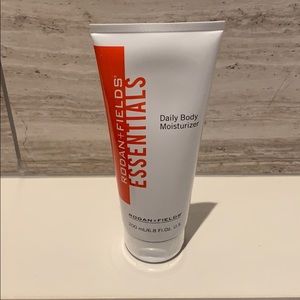 Rodan + Fields Daily Body Moisturizer